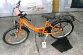 orangefarbenes Kinderfahrrad